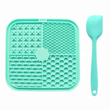 Silicone Lick Mat for Dogs & Cats Slow Feeder Anti Anxiety Pet Feeding Mat